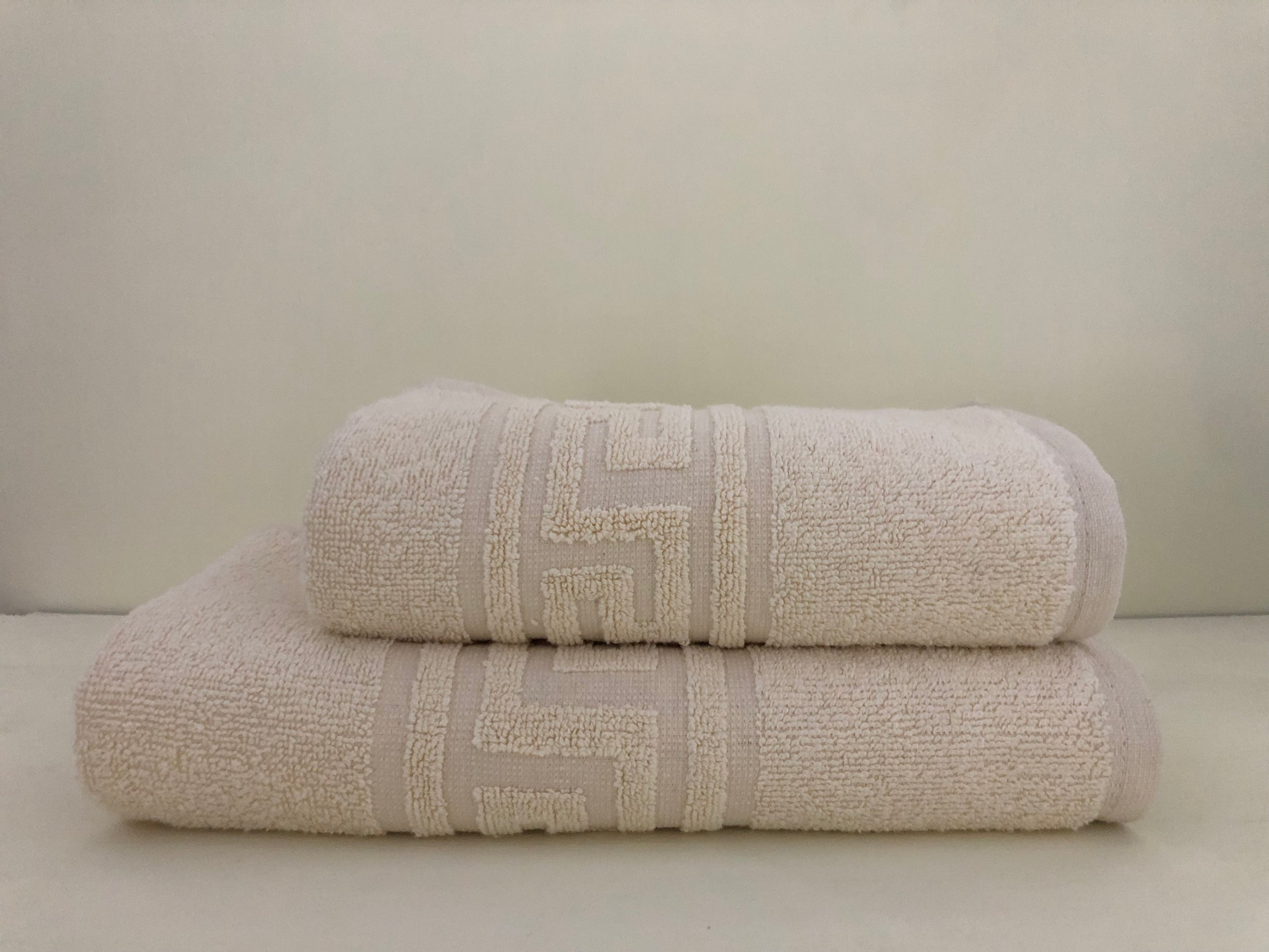 Off white Towel set ( Bath towel & Hand towel )Premium Bath Towel – 100% Cotton, Soft & Lightweight, Highly Absorbent