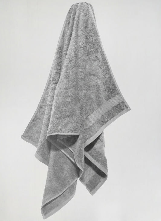 Premium Grey Bath Towel – 100% Cotton, Soft & Lightweight, Highly Absorbent