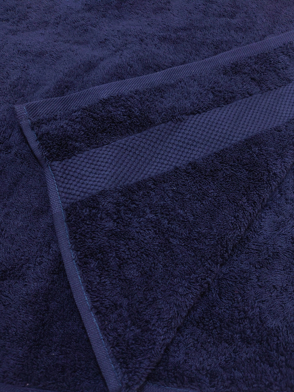 Premium Navy Blue Bath Towel – 100% Cotton, Soft & Lightweight, Highly Absorbent