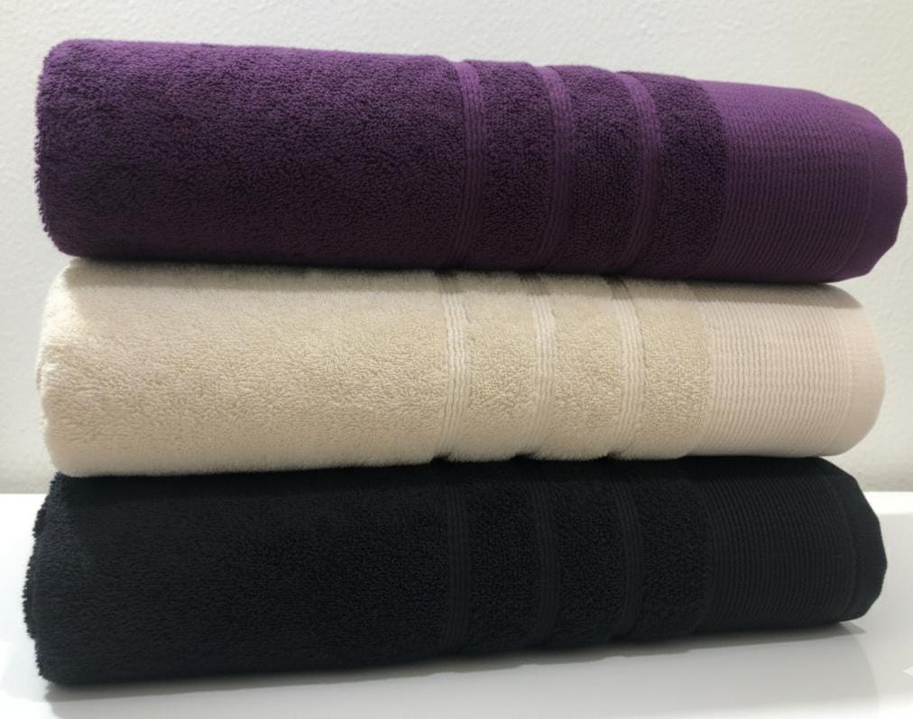 3 XXL Bath Sheet Towels (40×60 inches)
Colors: purple ,creamy, black
Material: 100% Cotton Export          Quality for Europe Pack
